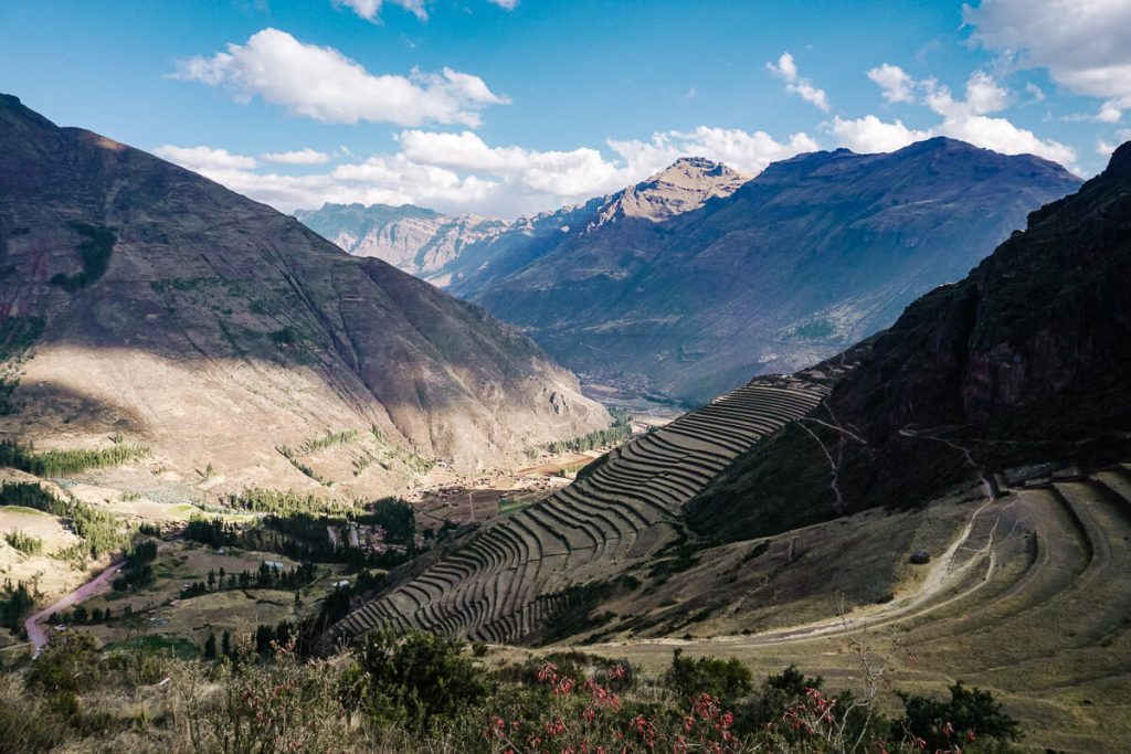 Een privétransfer brengt je tijdens deze deze boutique rondreis door Peru naar de heilige vallei, waar je talloze ruïnes van voormalige Inka steden en ceremoniële centra treft, zoals Pisaq.
